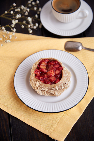 Галета с яблоками и малиной 130гр на ржаной муке